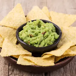 chips-tomatillo-green-chili-salsa